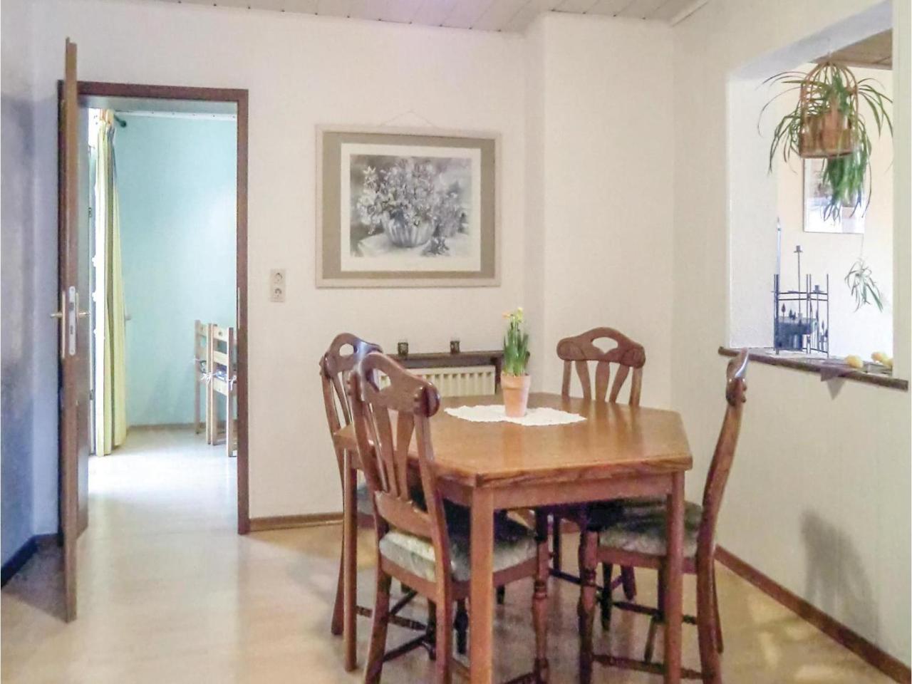 Stunning Apartment In Duppach With Kitchen Exteriör bild